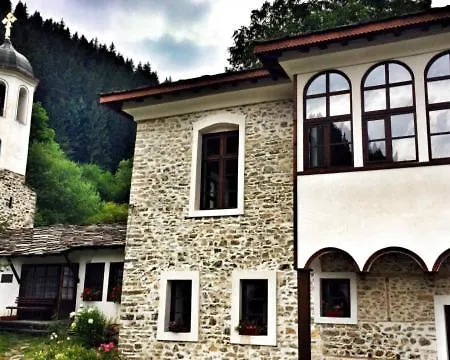 Yakusha - якуша, *